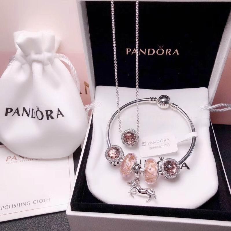 Pandora Bracelets 644